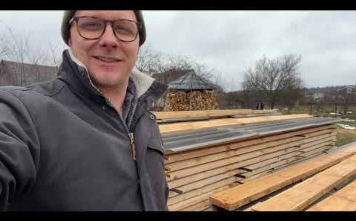 New Barn Tour!! Jed gives a bit of a homestead update and all his projects.